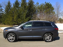 2014 Infiniti QX60 Hybrid side view trees