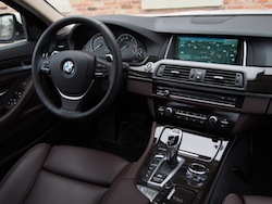 2014 寶馬 BMW 535d xDrive Metallic White interior dash