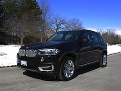 2014 BMW X5 xDrive 35i Sparking Brown Metallic front side view