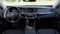 2015 Kia K900 V8 Elite dashboard interior