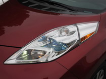 2015 Nissan Leaf Red head lamps