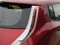 2015 Nissan Leaf Red tail lamps