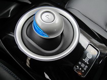 2015 Nissan Leaf gear shifter