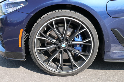 2019 BMW 530e Plug-In Hybrid wheels