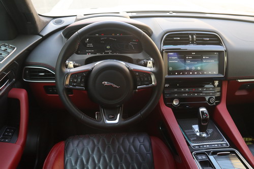 2019 Jaguar F-PACE SVR