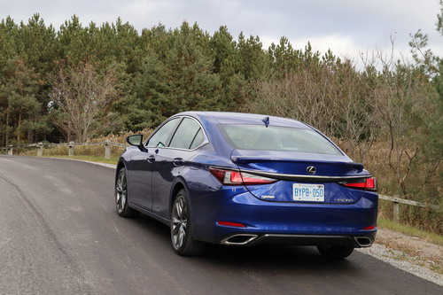 2019 Lexus ES350