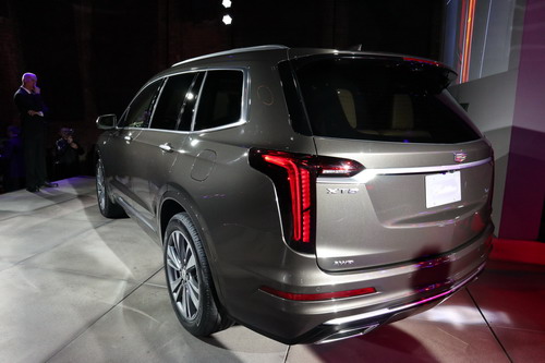 Cadillac XT6