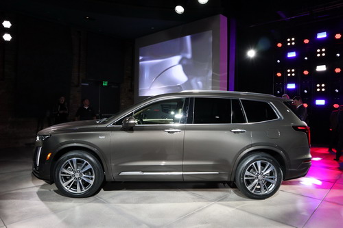 Cadillac XT6