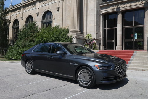 2020 Genesis G90