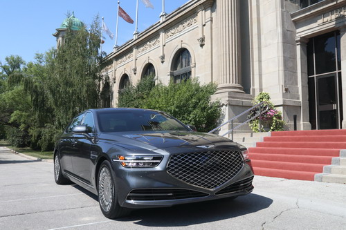 2020 Genesis G90