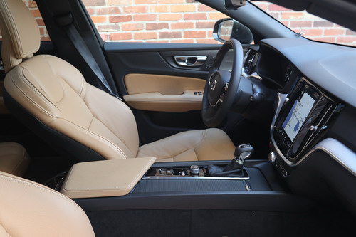 2020 Volvo V60 Cross Country