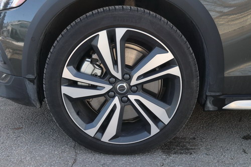 2020 Volvo V60 Cross Country