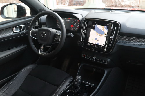 2020 Volvo XC40 R-Design