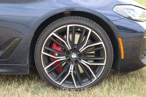 2021 BMW 540i xDrive Sedan wheels