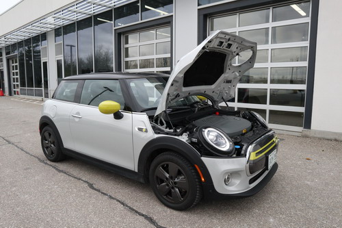 All-Electric MINI Cooper SE 3 door