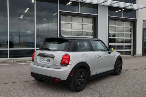 All-Electric MINI Cooper SE 3 door