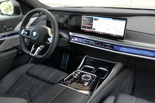 2023 BMW 760i xDrive