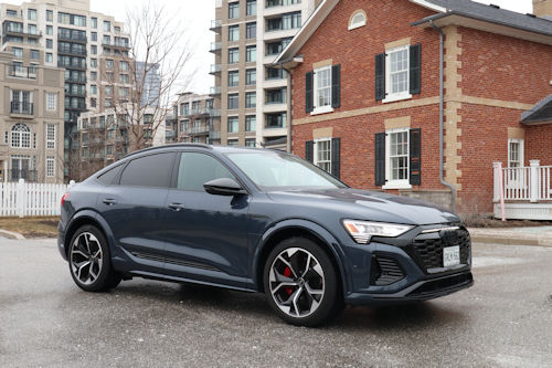 2024 Audi SQ8 e-tron