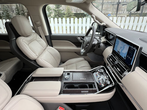 2024 Lincoln Navigator