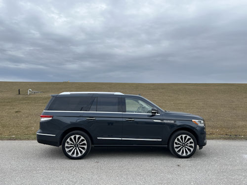 2024 Lincoln Navigator
