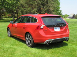 2015 Volvo V60 T6 R-Design Rearside